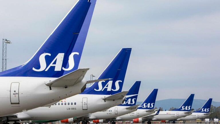 Hundreds of Scandinavian Airlines pilots rehired as costly strike ends