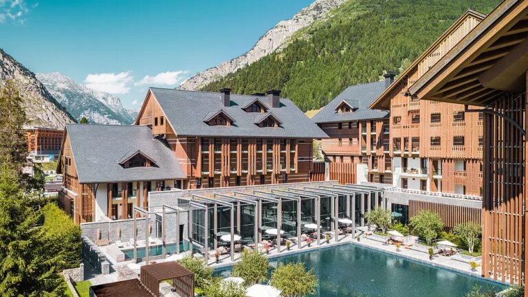 This Swiss resort offer guests a chance to try nearly 1000 rare cigars