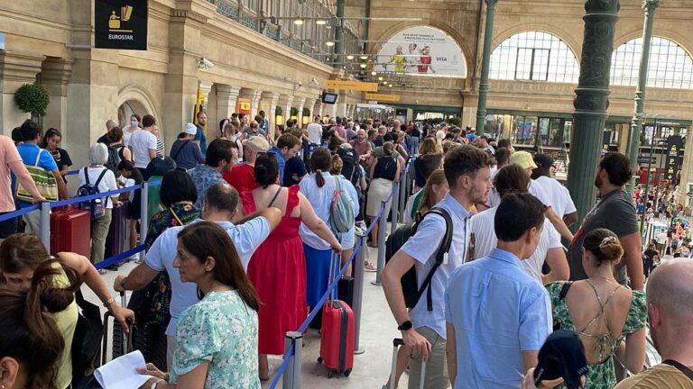 Road and rail passengers endure ‘hell’ between UK and France