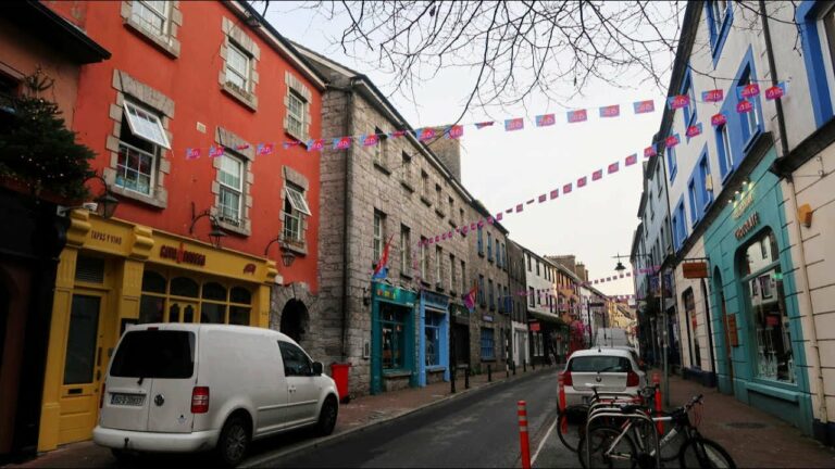 GALWAY | Quiet Early Morning Walking Tour in Ireland